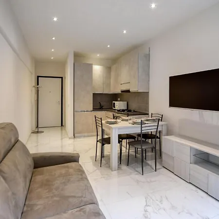 Apartment 1 Bedroom Cozy In