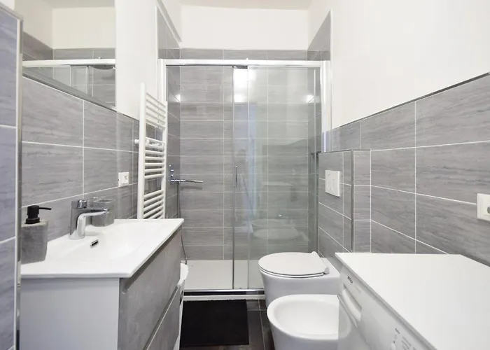 Apartment 1 Bedroom Cozy In *